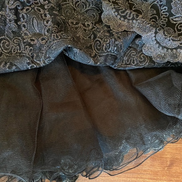 CHI CHI London Black Silver PARTY Holiday SKIRT - Picture 8 of 13